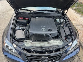 Lexus IS 2006 ( Negociable )