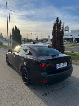 Lexus IS 2006 ( Negociable )