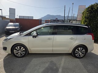 Peugeot 5008 2016 7 PLAZAS SOLO 108.000KM