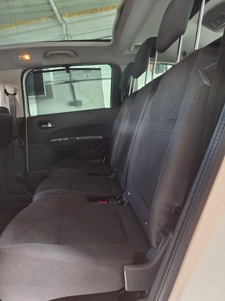 Peugeot 5008 2016 7 PLAZAS SOLO 108.000KM
