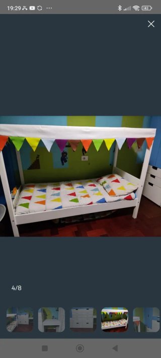Cama infantil con dosel