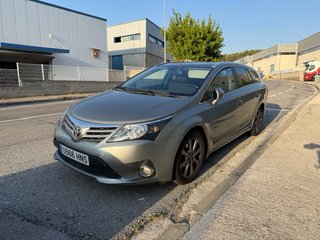 Toyota Avensis 2013