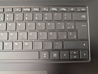 Surface Laptop 4, Ryzen 7, 8 GB RAM, 512 GB SSD