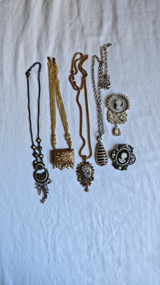 LOTE DE BISUTERÍA VINTAGE