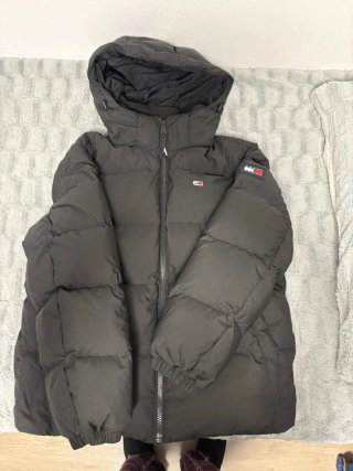 Chaqueta Tommy Hilfiger gris plumífero