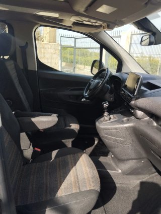 Furgoneta camperizada Opel Combo Life 2019