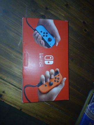 Nintendo Switch in buone condizioni pronta per giocare