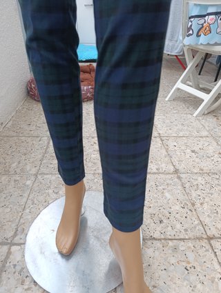 Pantalones cuadros azul y verde Pull&Bear- Talla S