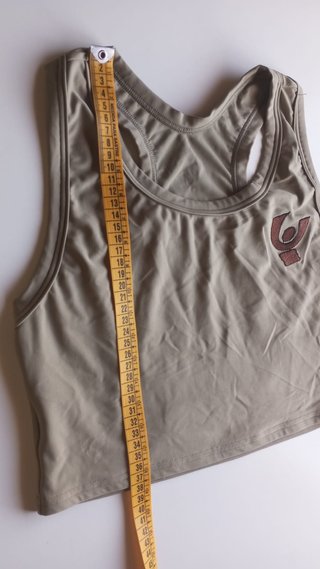 Top deportivo beige mujer