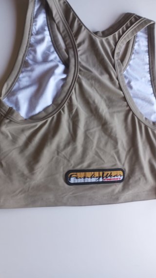 Top deportivo beige mujer