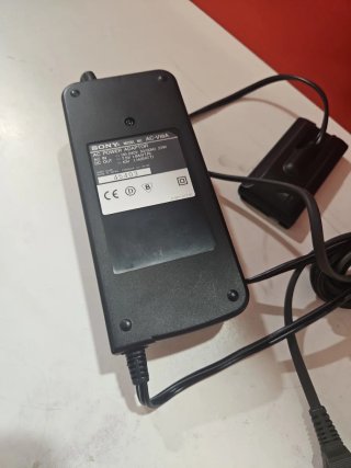 Cargador Sony AC-V16A
