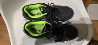 Zapatillas Bullpadel Negras y Verdes talla 43