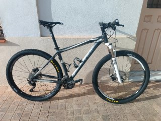 Bicicleta CUBE ACID 2013