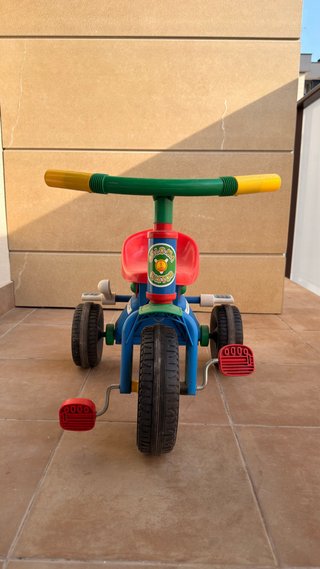 Triciclo infantil