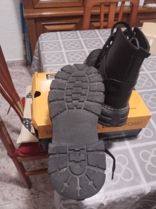 BOTAS DE SEGURIDAD