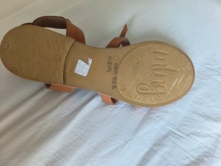 Sandalias romanas piel de vaca con toque  doradas