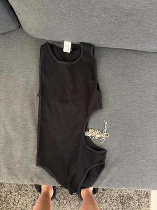 Body Zara Talla XS con Cadena