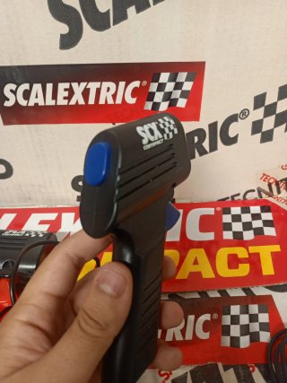 2 Mandos Scalextric Compact Escala 1:43