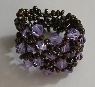 Anillo Antiguo con Cristales Morados