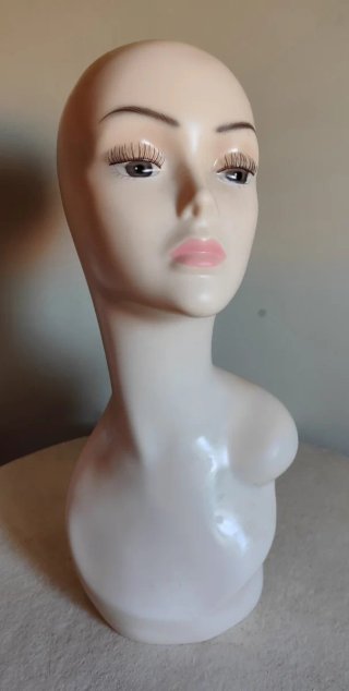 Cabeza de maniquí para peluquería o escaparate