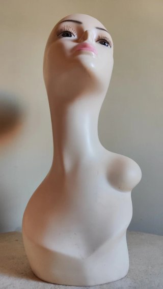Cabeza de maniquí para peluquería o escaparate