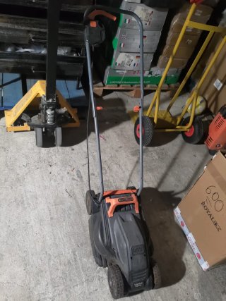 Tosaerba Black+Decker 1000W 32cm