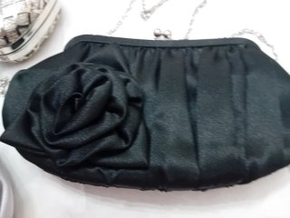 Bolsos de fiesta plateados y negro