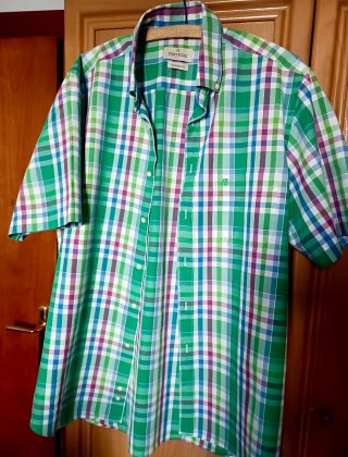 CAMISA DE CUADROS DE  CABALLERO. MARCA PERTEGAZ