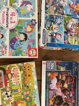 Set de cuatro puzzles para evolución de edades