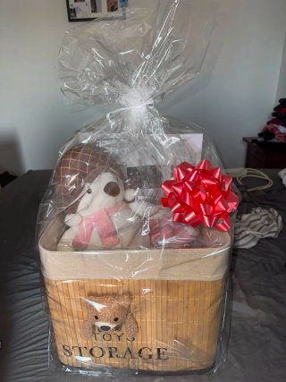 Cesta regalo bebé niña