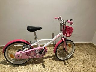 Bicicleta infantil Btwin rosa y blanca