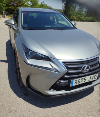 Lexus NX 300h