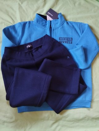 Conjunto chándal azul talla 12