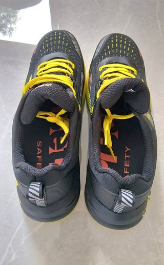 scarpe antinfortunistiche nuove