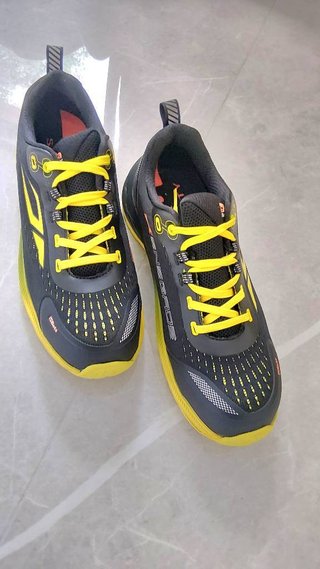 scarpe antinfortunistiche nuove