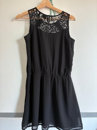 Vestido Beckaro negro encaje sin mangas Talla M