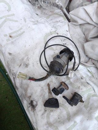 Cerraduras Peugeot Elyseo con llave