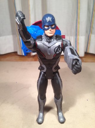 Capitan America Marvel Hasbro 30cm