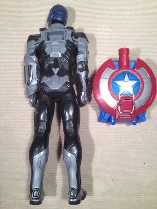 Capitan America Marvel Hasbro 30cm