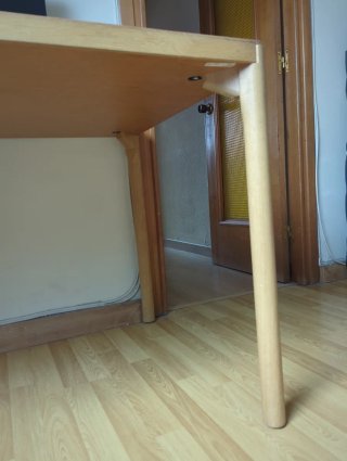 Mesa de madera maciza Ikea