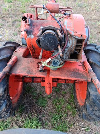 Motocultor Honda para piezas, averiado
