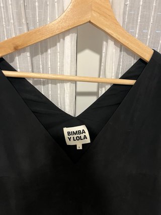 Vestido Bimba y Lola recto escote V