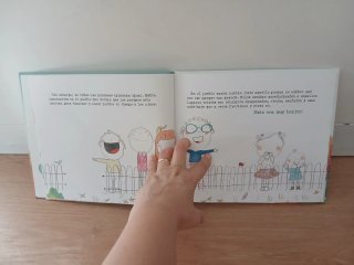 Libro infantil  La doctora amor : Curando corazone