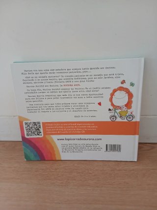 Libro infantil  La doctora amor : Curando corazone