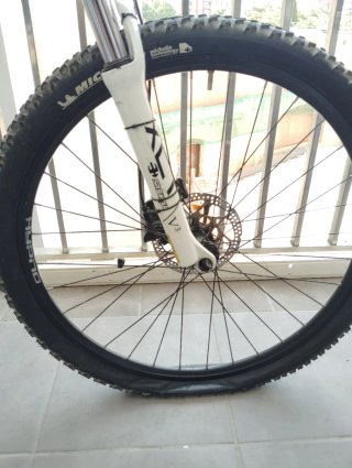 Bicicleta de Montaña BH Blanca