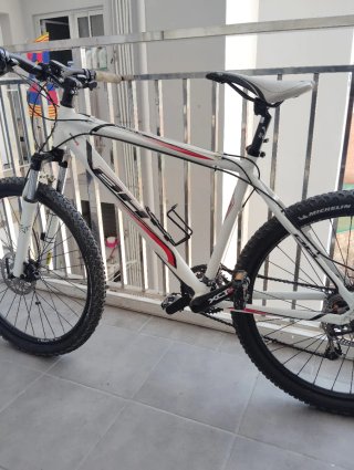 Bicicleta de Montaña BH Blanca