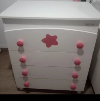 Cajonera infantil blanca con estrellas rosas