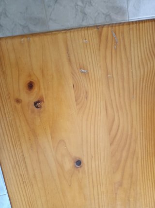 Mesa CENTRO PURO PINO.  PESA UNOS 60KG