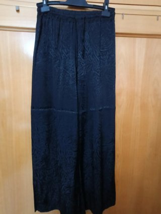 Conjunto Bomber y Pantalón Negro