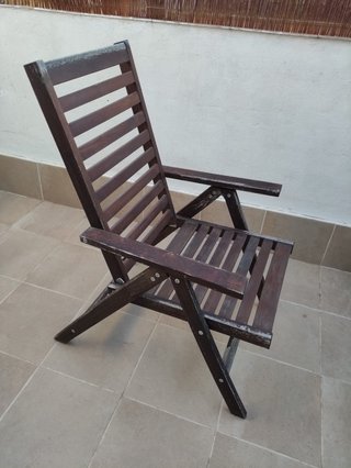 Silla de madera reclinable exterior